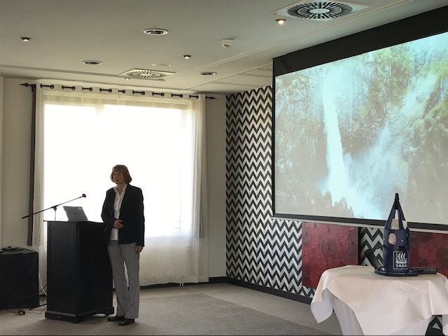 Dr. Kerstin Berlin begrüßt die Teilnehmer des Yara Forums in Linstow